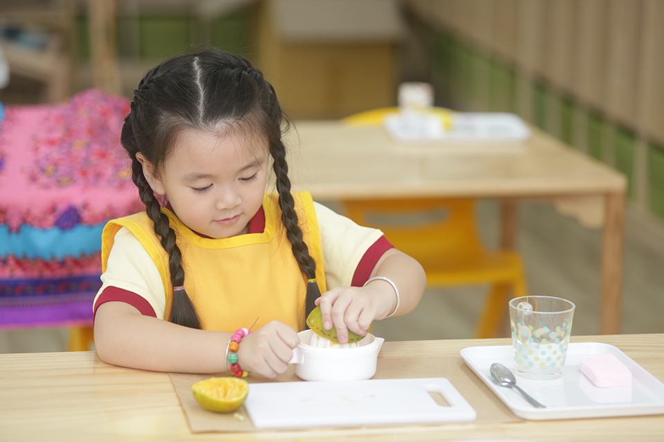 Kỹ năng sống tự lập theo đúng tinh thần phương pháp Montessori - 1