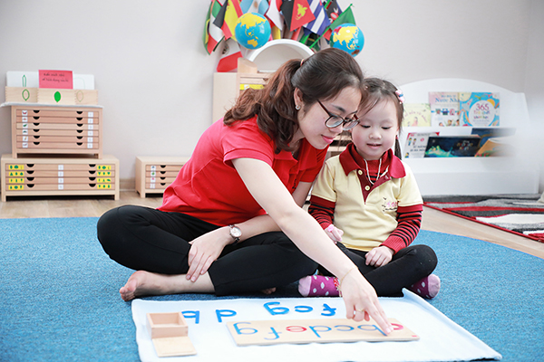 Bốn tiêu chí chọn trường mầm non Montessori chuẩn Quốc tế cho con