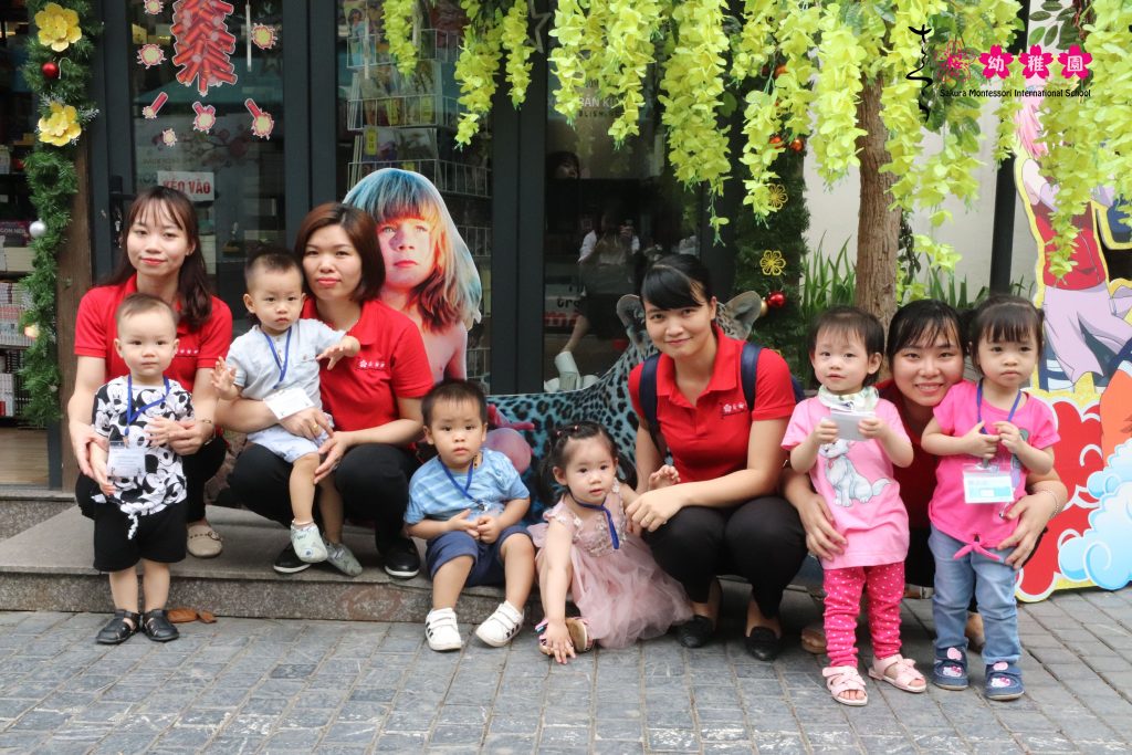 Các bạn nhỏ Sakura Montessori Lương Yên có những trải nghiệm gì tại Phố sách 19/12? 
