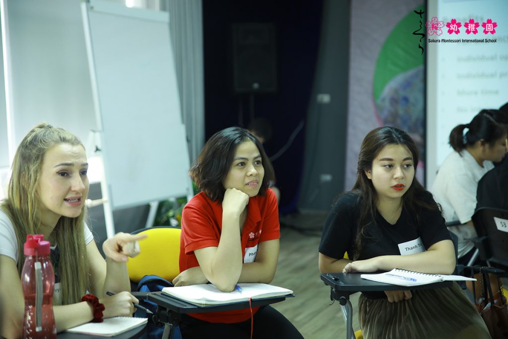 Sakura Montessori tổ chức đào tạo giáo viên tiếng Anh toàn hệ thống
