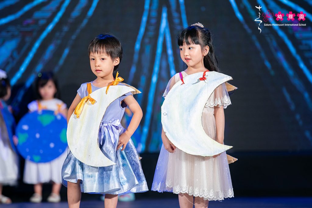 Vui “xê dịch” cùng các bạn nhỏ Sakura Montessori Thụy Khuê tại Summer Concert