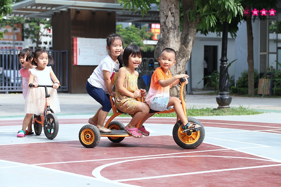 Kỹ năng vận động thô xây dựng nền tảng phát triển toàn diện cho trẻ