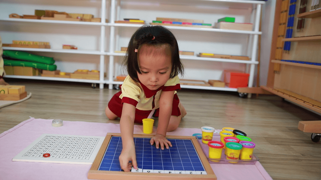 Toán Montessori chuẩn quốc tế giúp trẻ phát triển tư duy ưu việt như thế nào?