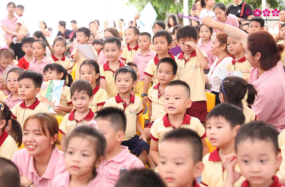Gần 2.000 học sinh Sakura Montessori náo nức đón lễ khai giảng năm học 2019 - 2020