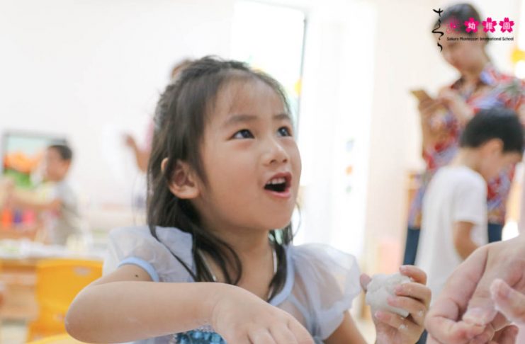 Tự tay làm bánh dẻo, SMISer Cầu Giấy vui phá cỗ Trung thu