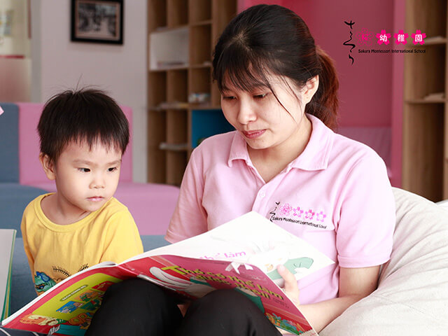Giờ đọc sách của các bạn nhỏ Sakura Montessori có gì thú vị? - 10